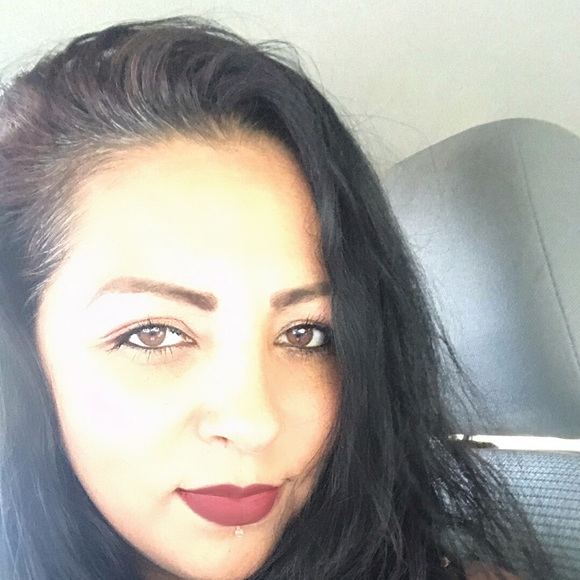 Meet your Posher, Martha - Picture 3 of 8